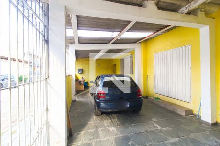 Casa à venda com 250m², 4 quartos e 3 vagas Casa à venda com 250m², 4 quartos e 3 vagasGaragem
