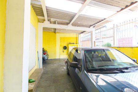 Casa à venda com 250m², 4 quartos e 3 vagas Casa à venda com 250m², 4 quartos e 3 vagasGaragem