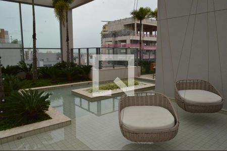 Apartamento à venda com 104m², 2 quartos e 2 vagasPiscina