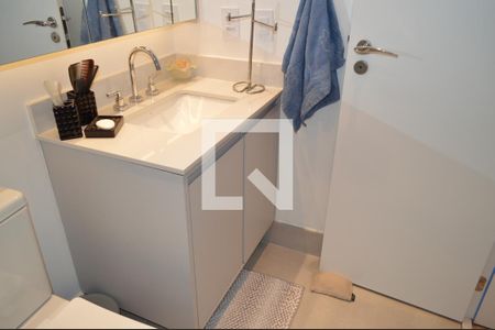 Apartamento à venda com 104m², 2 quartos e 2 vagasBanheiro da Suíte 1