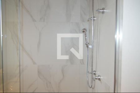 Apartamento à venda com 104m², 2 quartos e 2 vagasBanheiro da Suíte 2