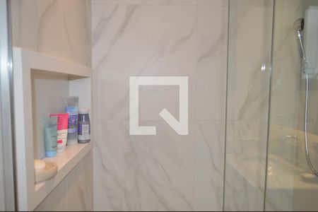 Apartamento à venda com 104m², 2 quartos e 2 vagasBanheiro da Suíte 1