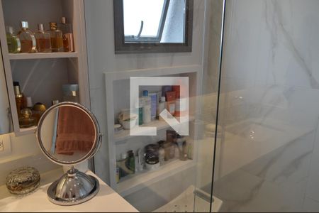 Apartamento à venda com 104m², 2 quartos e 2 vagasBanheiro da Suíte 2