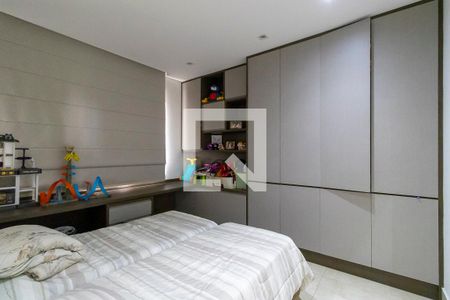 Casa de condomínio à venda com 360m², 5 quartos e 4 vagasQuarto da suíte 5 - Térrea