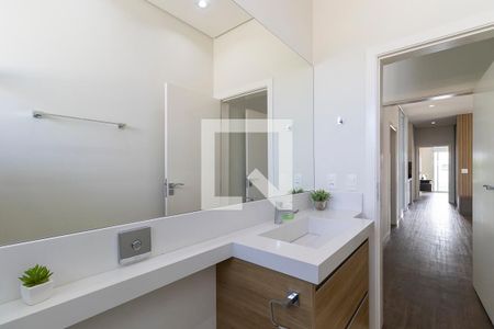 Casa de condomínio à venda com 360m², 5 quartos e 4 vagasBanheiro da suíte 3