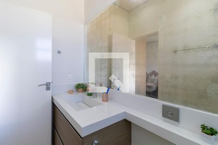 Casa de condomínio à venda com 360m², 5 quartos e 4 vagasBanheiro da suíte 4