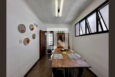 Apartamento à venda com 195m², 4 quartos e 4 vagasCopa