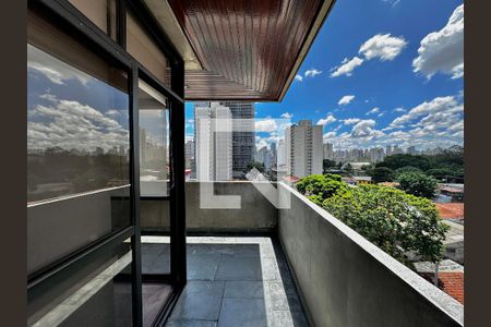 Apartamento à venda com 195m², 4 quartos e 4 vagasSacada