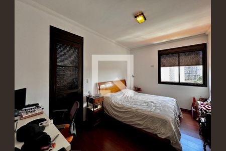 Apartamento à venda com 195m², 4 quartos e 4 vagasSuíte 1