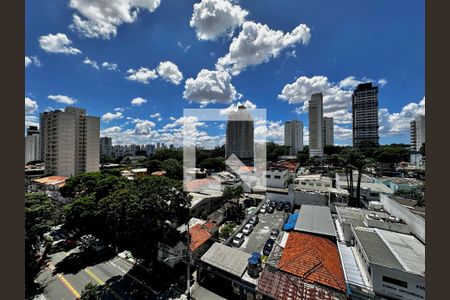 Apartamento à venda com 195m², 4 quartos e 4 vagasVista