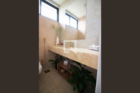Casa para alugar com 500m², 5 quartos e 6 vagasLavabo