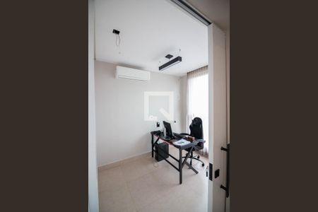 Casa para alugar com 500m², 5 quartos e 6 vagasEscritório