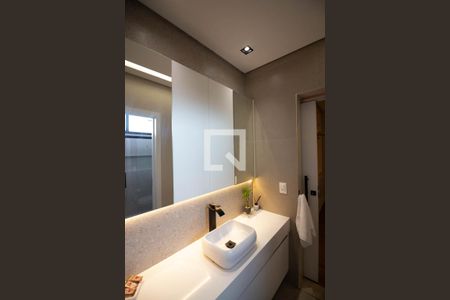 Casa para alugar com 500m², 5 quartos e 6 vagasBanheiro - Quarto 1