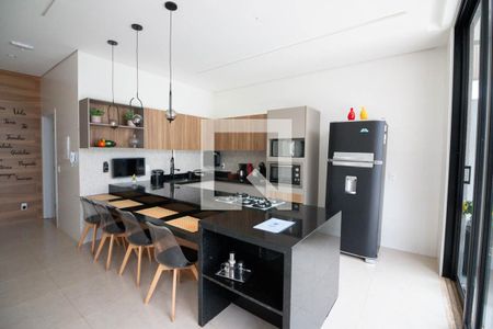 Casa para alugar com 500m², 5 quartos e 6 vagasCozinha
