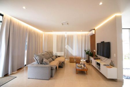 Casa para alugar com 500m², 5 quartos e 6 vagasSala