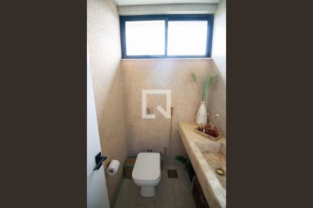 Casa para alugar com 500m², 5 quartos e 6 vagasLavabo