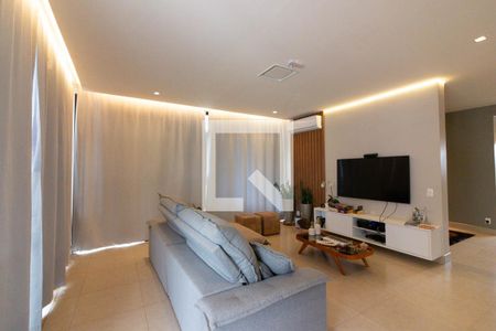 Casa para alugar com 500m², 5 quartos e 6 vagasSala