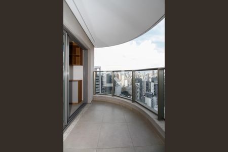 Studio para alugar com 38m², 1 quarto e 1 vaga Studio para alugar com 38m², 1 quarto e 1 vagaVaranda