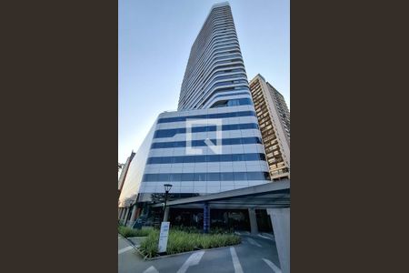 Apartamento para alugar com 66m², 2 quartos e 1 vaga Apartamento para alugar com 66m², 2 quartos e 1 vagaFachada