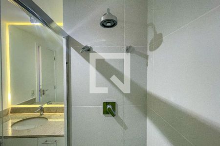 Apartamento para alugar com 66m², 2 quartos e 1 vaga Apartamento para alugar com 66m², 2 quartos e 1 vagaBanheiro da Suíte