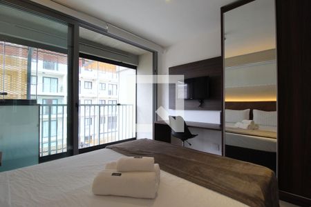 Sala/Quarto de kitnet/studio para alugar com 1 quarto, 30m² em Indianópolis, São Paulo