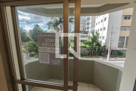 Apartamento à venda com 35m², 1 quarto e 1 vagaPlaquinha