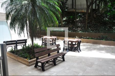 Apartamento para alugar com 52m², 2 quartos e 1 vagaÁrea comum