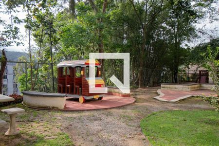 Apartamento à venda com 60m², 2 quartos e sem vagaÁrea comum - Playground