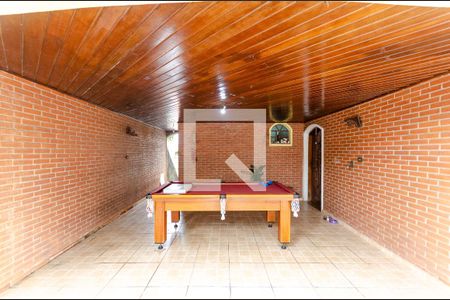 Casa para alugar com 250m², 5 quartos e 5 vagasEntrada