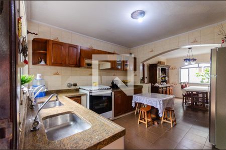 Casa para alugar com 250m², 5 quartos e 5 vagasCozinha