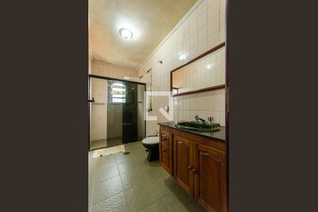 Casa para alugar com 250m², 5 quartos e 5 vagasBanheiro