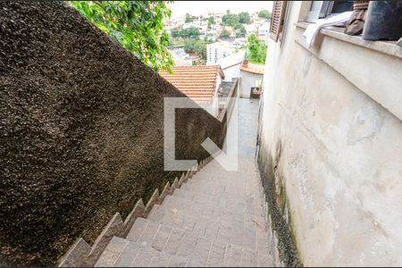 Casa para alugar com 250m², 5 quartos e 5 vagasEscada externa