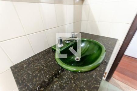 Casa para alugar com 250m², 5 quartos e 5 vagasBanheiro