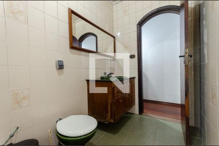 Casa para alugar com 250m², 5 quartos e 5 vagasBanheiro