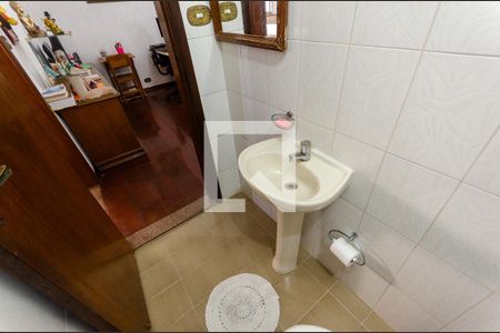 Casa para alugar com 250m², 5 quartos e 5 vagasLavabo