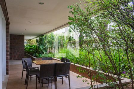 Apartamento à venda com 229m², 3 quartos e 3 vagasÁrea comum - Churrasqueira