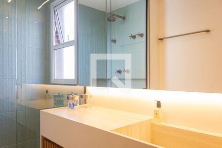 Apartamento à venda com 229m², 3 quartos e 3 vagasBanheiro da Suíte 1