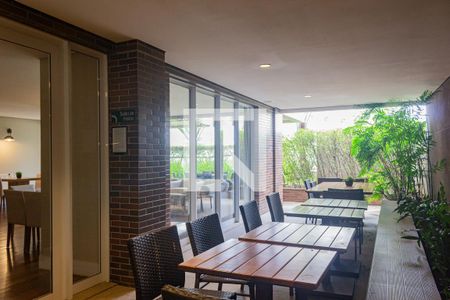 Apartamento à venda com 229m², 3 quartos e 3 vagasÁrea comum - Churrasqueira