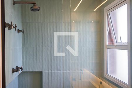 Apartamento à venda com 229m², 3 quartos e 3 vagasBanheiro da Suíte 1