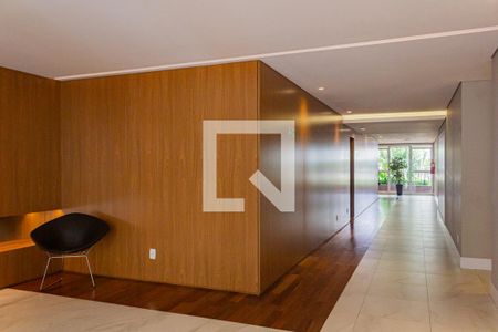 Apartamento à venda com 229m², 3 quartos e 3 vagasHall social