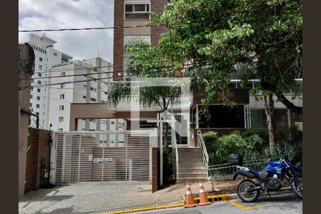 Apartamento à venda com 229m², 3 quartos e 3 vagasFachada e portaria