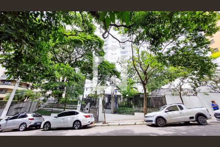 Apartamento para alugar com 122m², 3 quartos e 2 vagasFachada