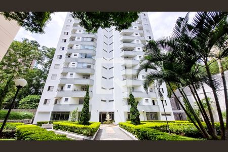 Apartamento para alugar com 122m², 3 quartos e 2 vagasFachada