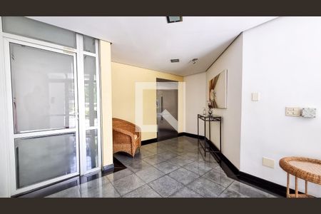 Apartamento para alugar com 122m², 3 quartos e 2 vagasHall social