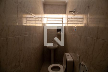 Casa à venda com 234m², 3 quartos e 2 vagasLavabo