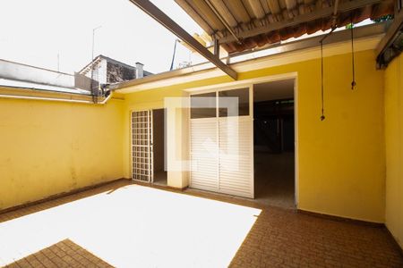 Casa à venda com 234m², 3 quartos e 2 vagasQuintal