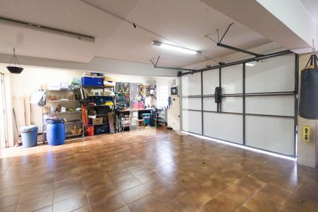 Casa para alugar com 250m², 3 quartos e 3 vagas Casa para alugar com 250m², 3 quartos e 3 vagasGaragem