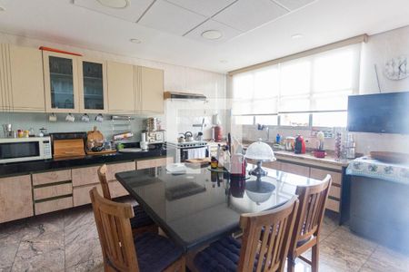 Casa para alugar com 250m², 3 quartos e 3 vagas Casa para alugar com 250m², 3 quartos e 3 vagasCozinha