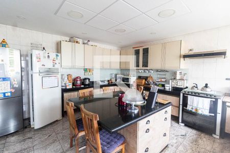 Casa para alugar com 250m², 3 quartos e 3 vagas Casa para alugar com 250m², 3 quartos e 3 vagasCozinha