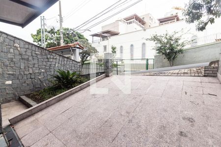 Casa para alugar com 250m², 3 quartos e 3 vagas Casa para alugar com 250m², 3 quartos e 3 vagasGaragem